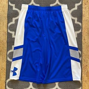 Under Armour youth extra large basketball shorts